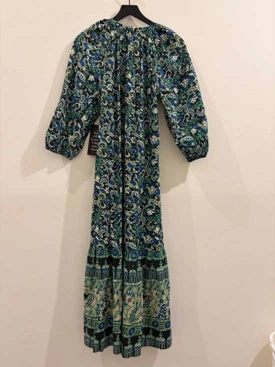 Tuckernuck Lyles Dress Green Batik Floral Puff Sleeve Belted Midi Size M NWT - Picture 2 of 8